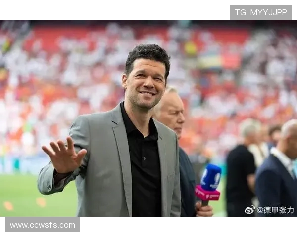 拜仁CEO回应阵容薄弱说法卡尔等天才因此迎来爆发机会 拜仁CEO回应阵容薄弱说法卡尔等天才因此迎来爆发机会