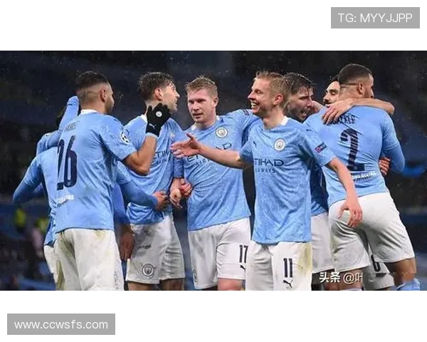 迪洛伦佐高举奖杯那不勒斯欢庆问鼎意大利超级杯全队狂欢书写新辉煌